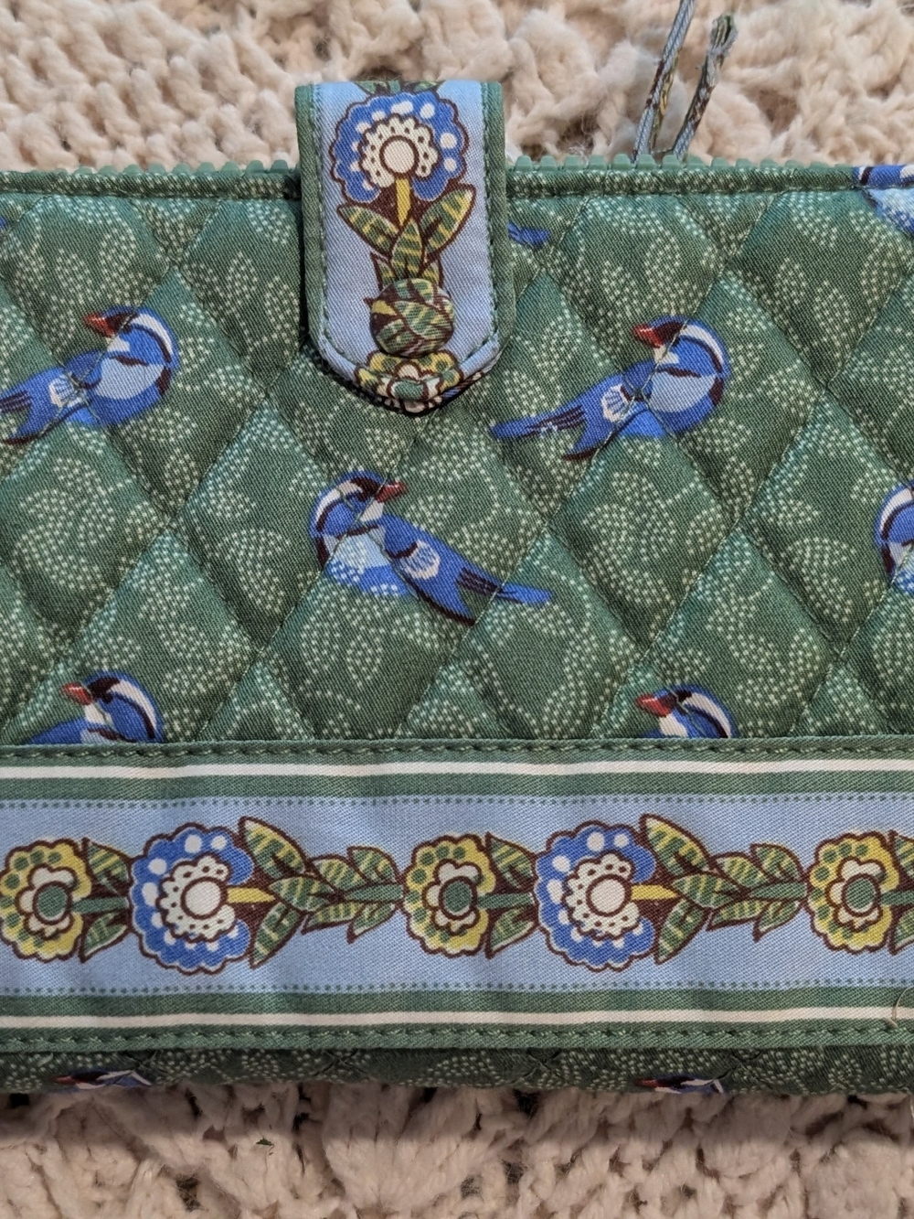 NWOT Vera Bradley Green Bird-Print Large Tab Wallet